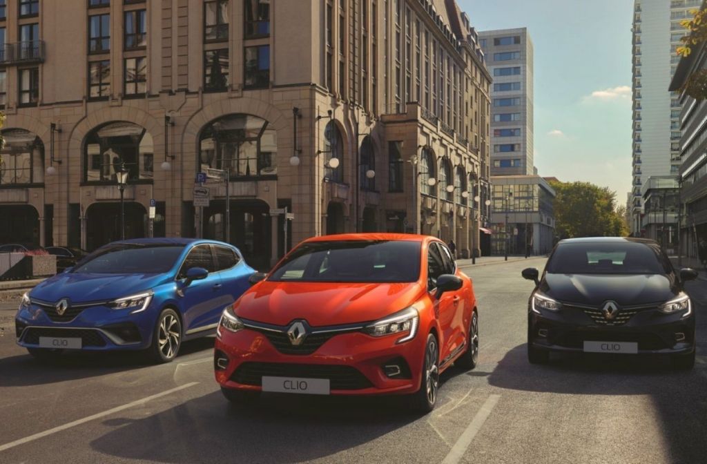 Renault-Clio-city-car-rental-budapest