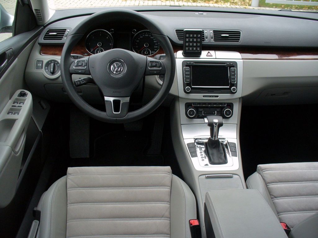 VW Passat berauto fotója